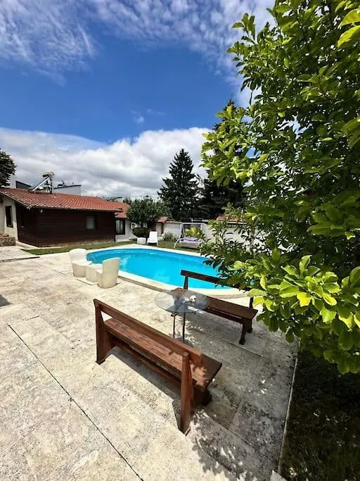 ソフィア Lea House With Swimming Pool In Vitosha Mountainヴィラ 0*,  ブルガリア